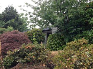 4914 Stanford Ave NE, Seattle, WA 98105