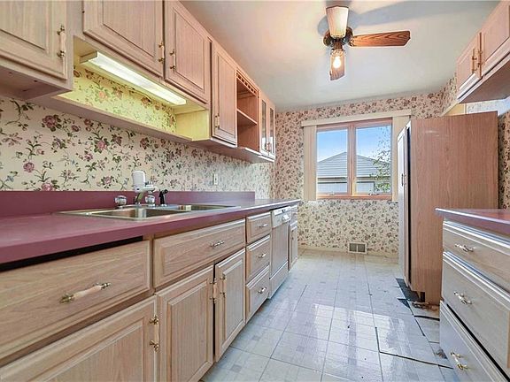3rd image of 6057 Robert Dr
