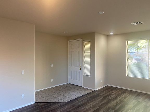 4th image of 3305 W Honor Ct