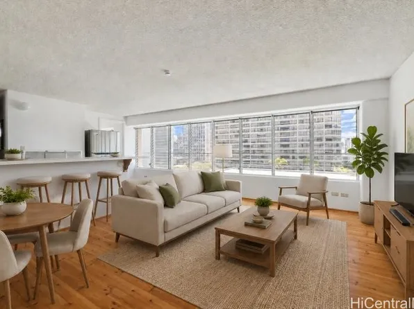 2525 Date St APT 906, Honolulu, HI 96826