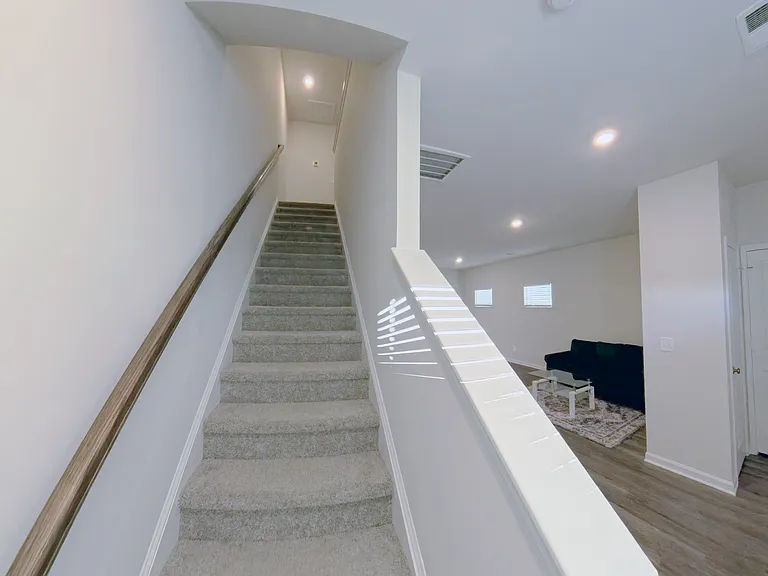 916 Drake Grove Ln — Photo 9