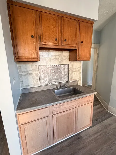 2 bed, 750 sqft, $1,095 — Photo 3