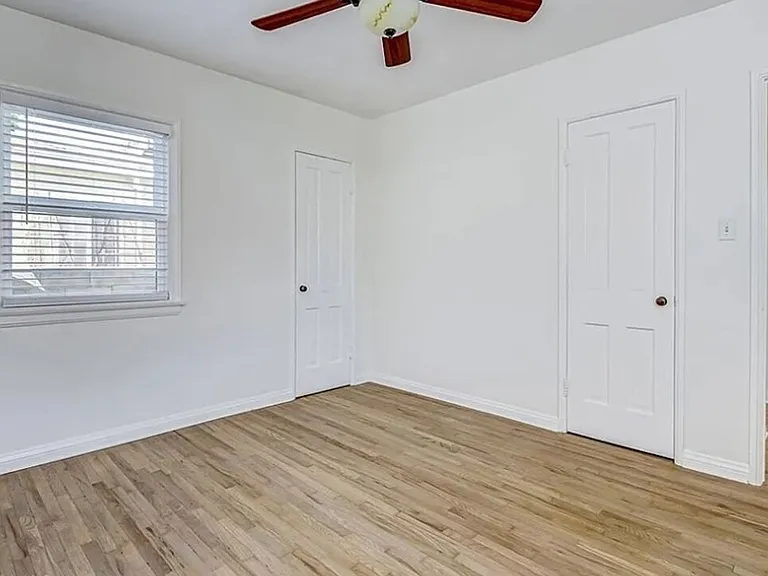 1430 Ocean Park Blvd — Photo 10