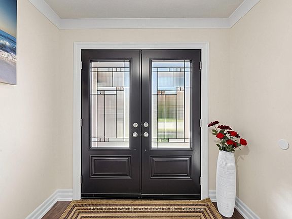 5th image of 97 Tulip St
