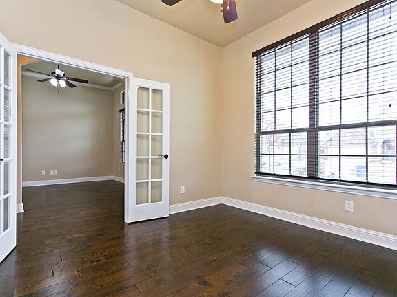 5th image of 3422 Cedar Ln