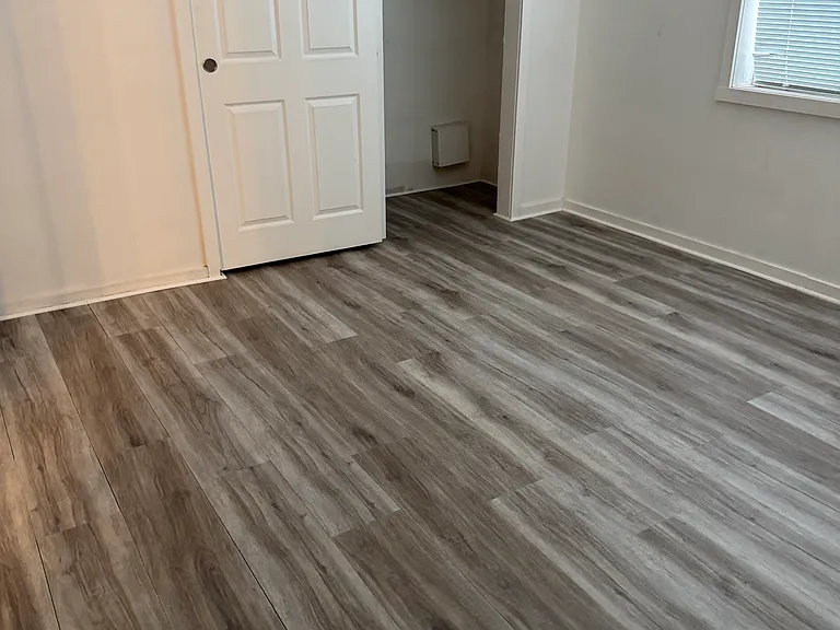 100 E Highline Cir #107 — Photo 2