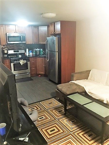 1st image of 3075 43rd St