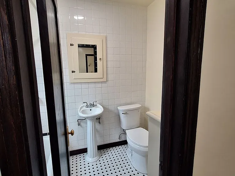 3741 S. Arlington Ave — Photo 16