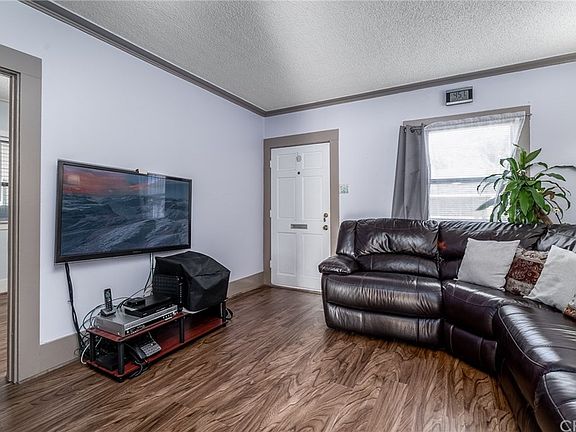 5th image of 707 Pacific Ln
