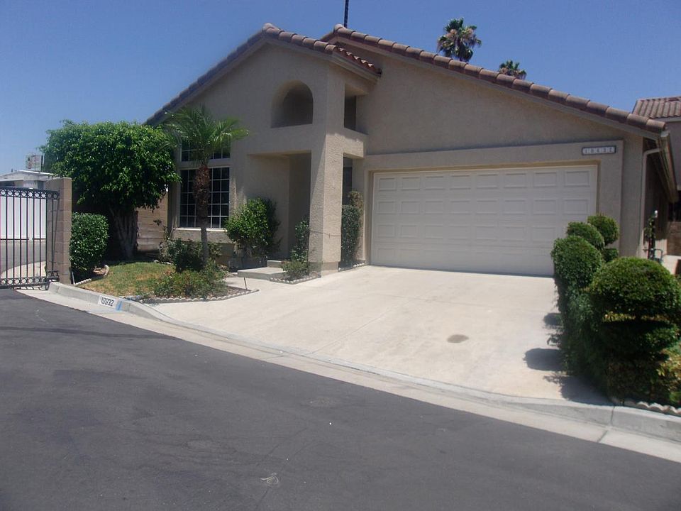 Single Story Home in Gated Community