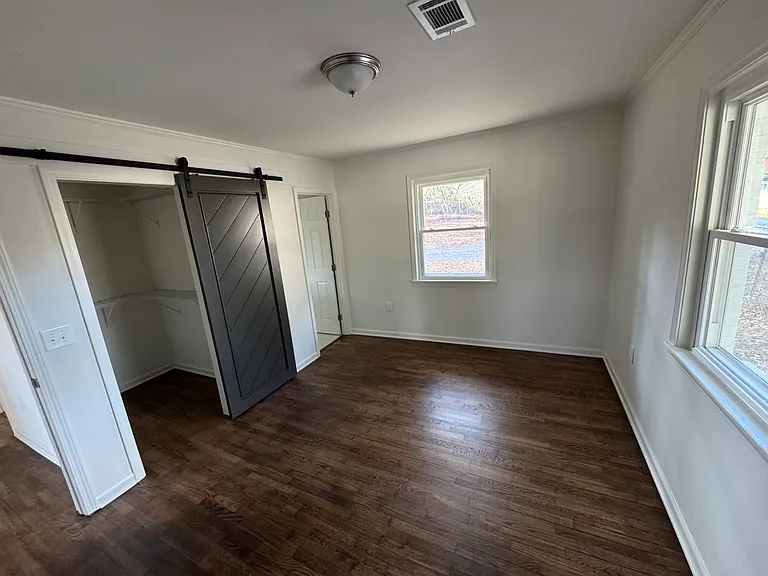 Woodland Cir NW — Photo 4