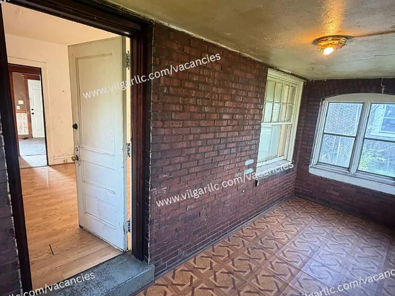 809 Pierce St — Photo 5