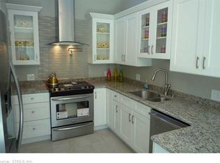 1000 Heritage Vlg #A, Southbury, CT 06488