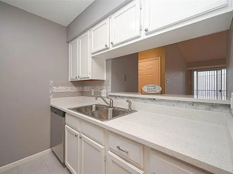 2120 El Paseo St #2108 — Photo 3
