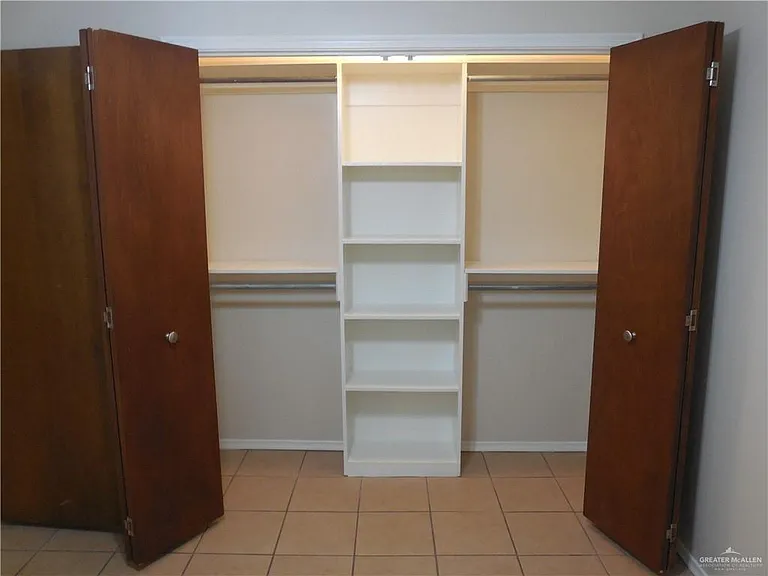 118 E Iris Ave — Photo 26