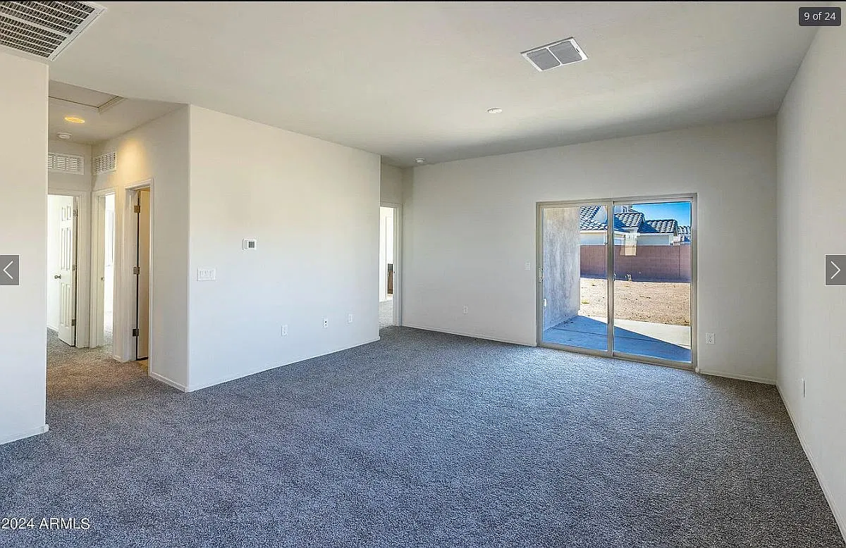 3 bed, 1400 sqft, $2,000 — Photo 3