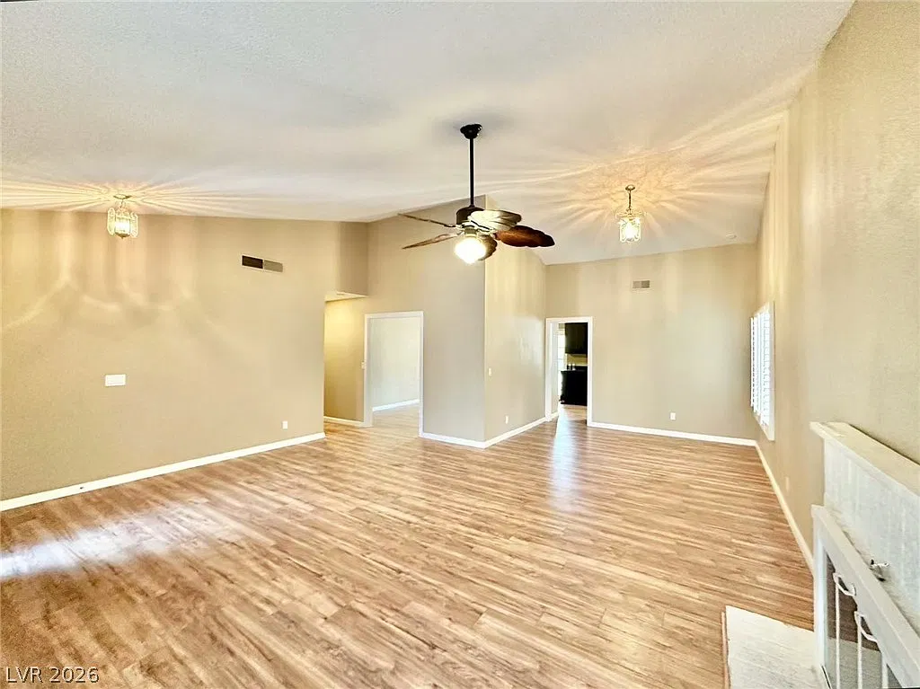 4 bed, 2.0 bath, 1771 sqft, $2,710 — Photo 4
