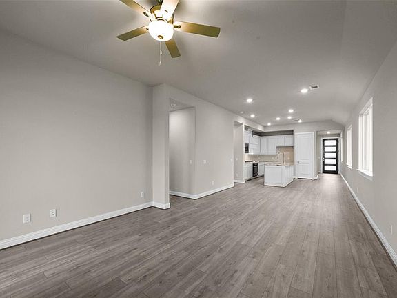 5th image of 724 Lake Lacosta Drive