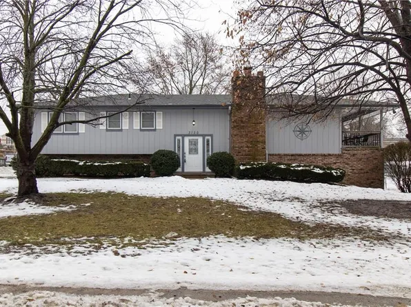 3120 Floral Ave, Saint Joseph, MO 64506