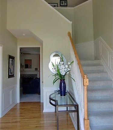 2nd image of 2299 Crockett Cir