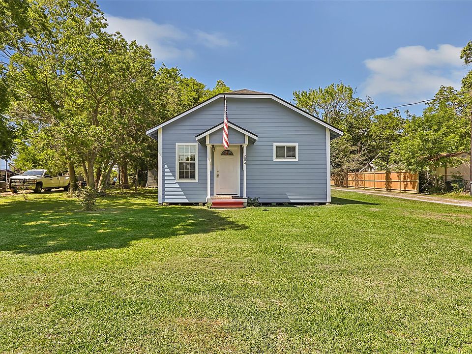 1st image of 204 Kerry Rd