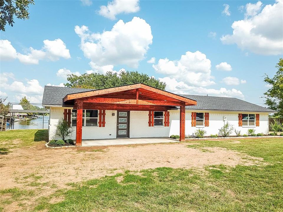 1st image of 3700 Coral Sands Ct
