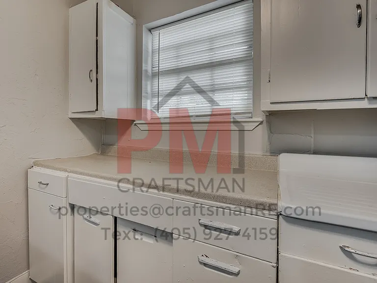 1226 NW 8th St — Photo 27