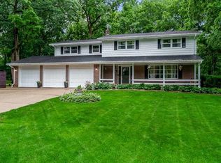 5329 Dallas Ct, Rockford, IL 61109