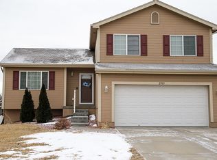 2503 Arlington St, Bellevue, NE 68123