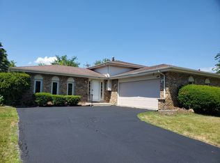543 Willow Ln, Beecher, IL