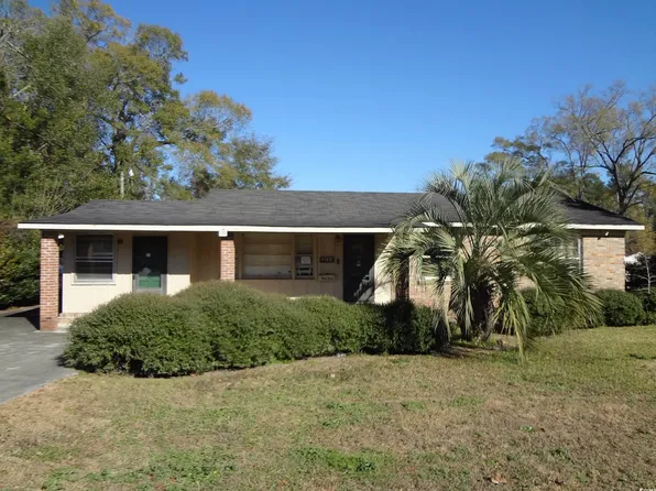 105 East Cherry St., Andrews, SC 29510