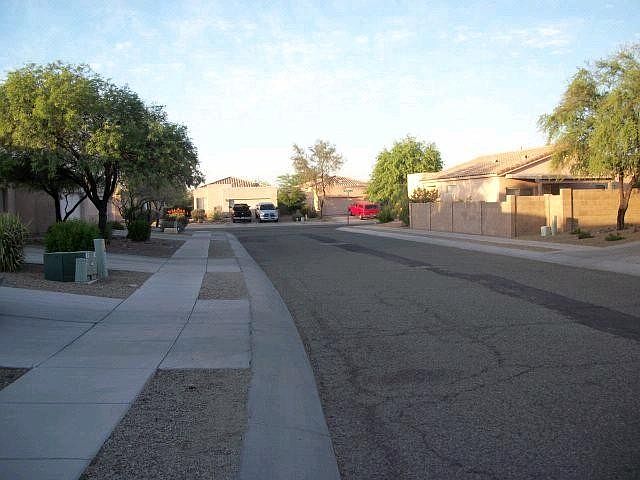 2nd image of 5326 N Mesquite Bosque Way