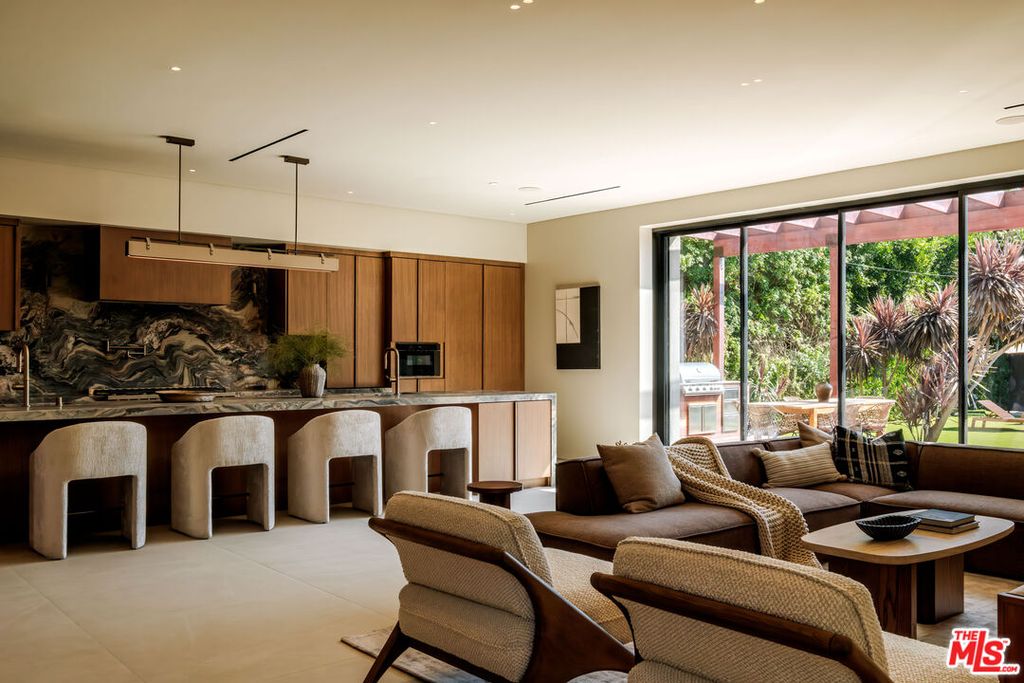 3951 Marcasel Ave, Los Angeles, CA - More