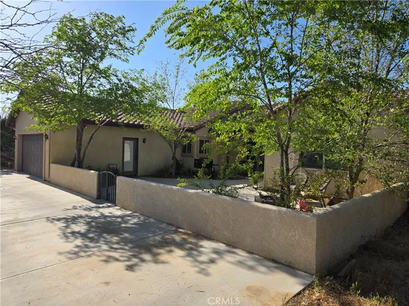 4392 Nielson Rd, Phelan, CA 92371