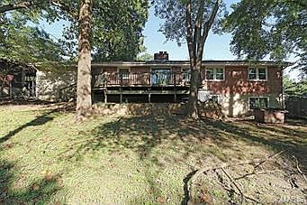 5th image of 1817 Oak Hills St