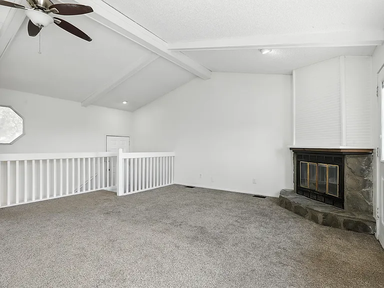 164 Private Road 23 #D — Photo 2
