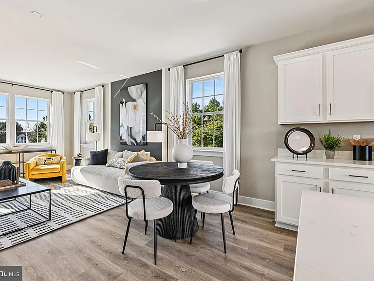 137 Willett Hollow St — Photo 33