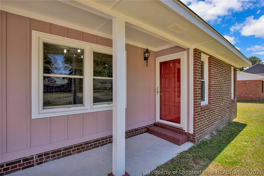 3 bed, 2.0 bath, 1292 sqft, $1,450 — Photo 4