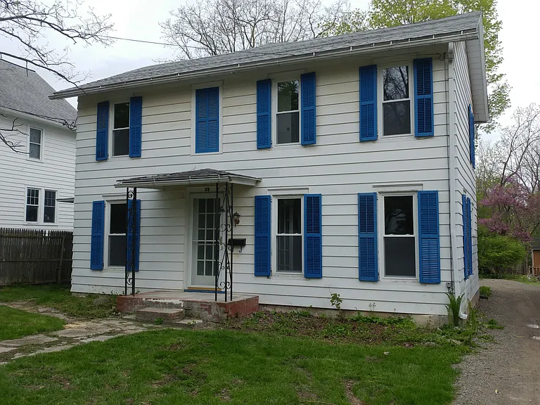 28 Elm St — Photo 17