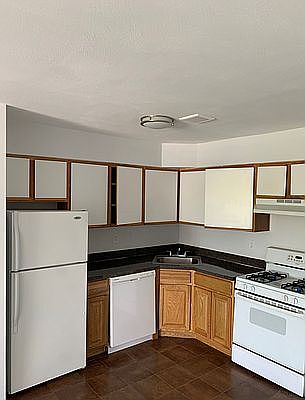 1st image of 10 Kimberly Ln #40B