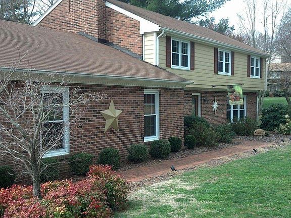 2nd image of 300 Quail Meadows Dr