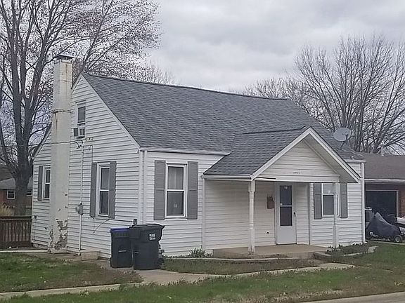 3rd image of 207 E Mill St