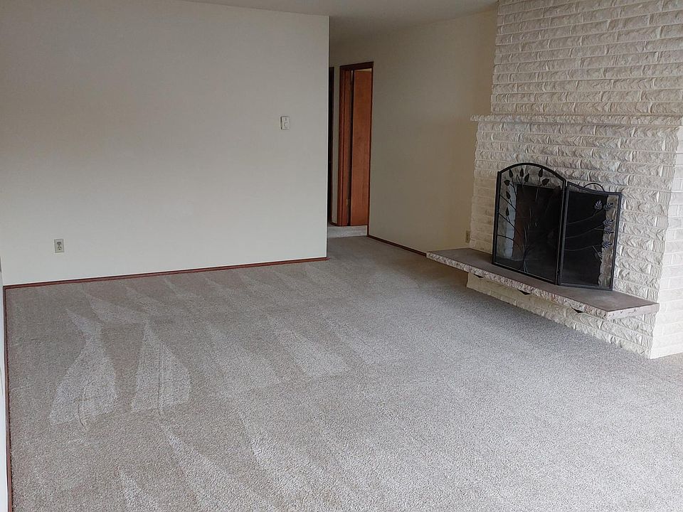 1st image of 3311 NE 65th St APT 203
