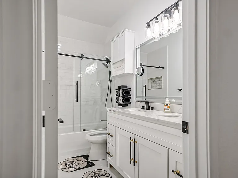 9090 Meadowcrest St — Photo 39