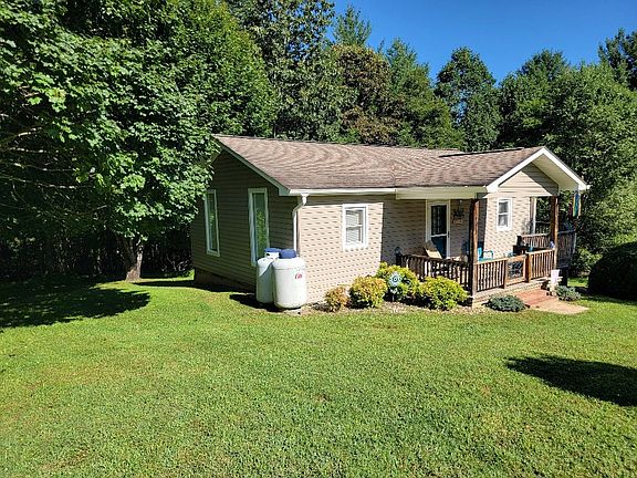 2nd image of 195 Windwood Ln