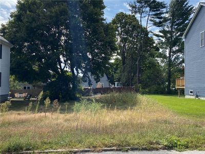 47 E Earle St, Cumberland, RI, 02864