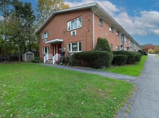 30 Lamb Ave APT 1A, Saugerties, NY 12477