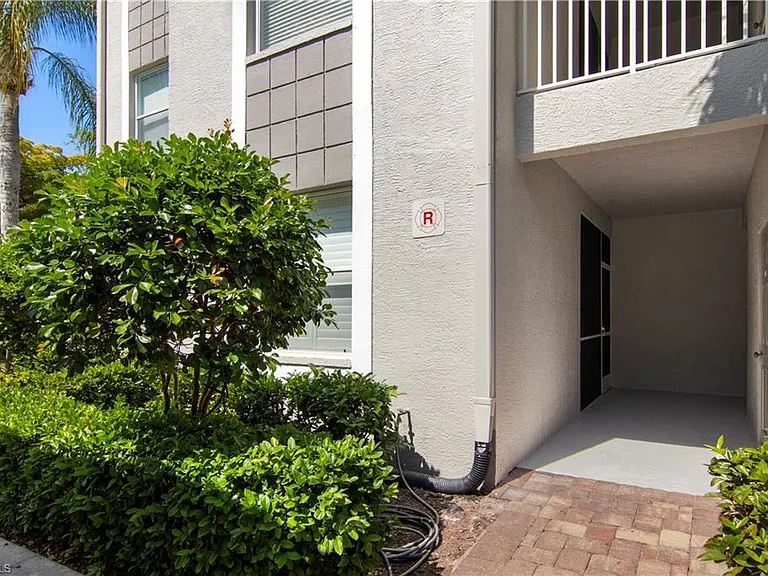 7515 Stoneybrook Dr #811 — Photo 5