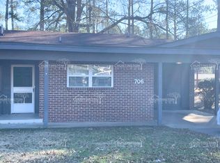 706 Olmstead St, Warner Robins, GA 31098