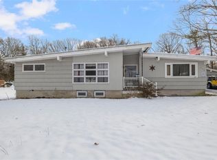 440 Iron Mine Hill Rd, North Smithfield, RI 02896